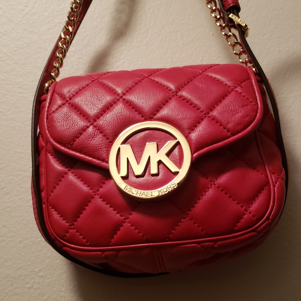 MK Red mini jet set